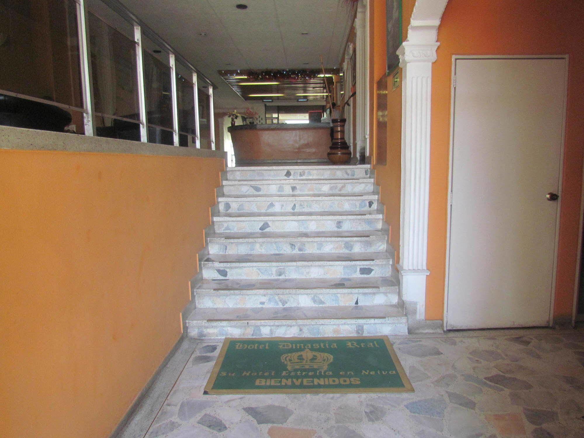 Hotel Dinastia Real Нейва Экстерьер фото