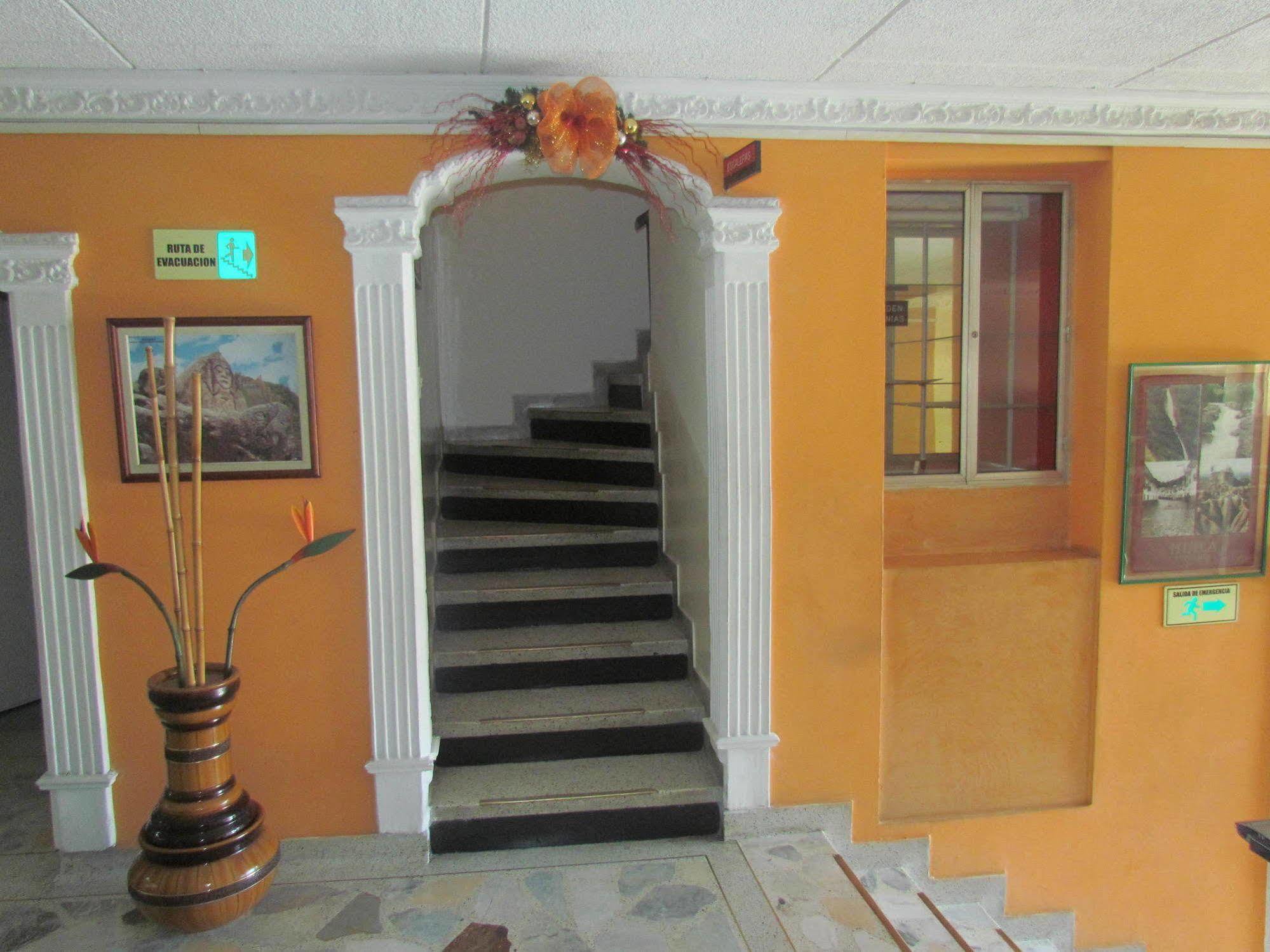 Hotel Dinastia Real Нейва Экстерьер фото